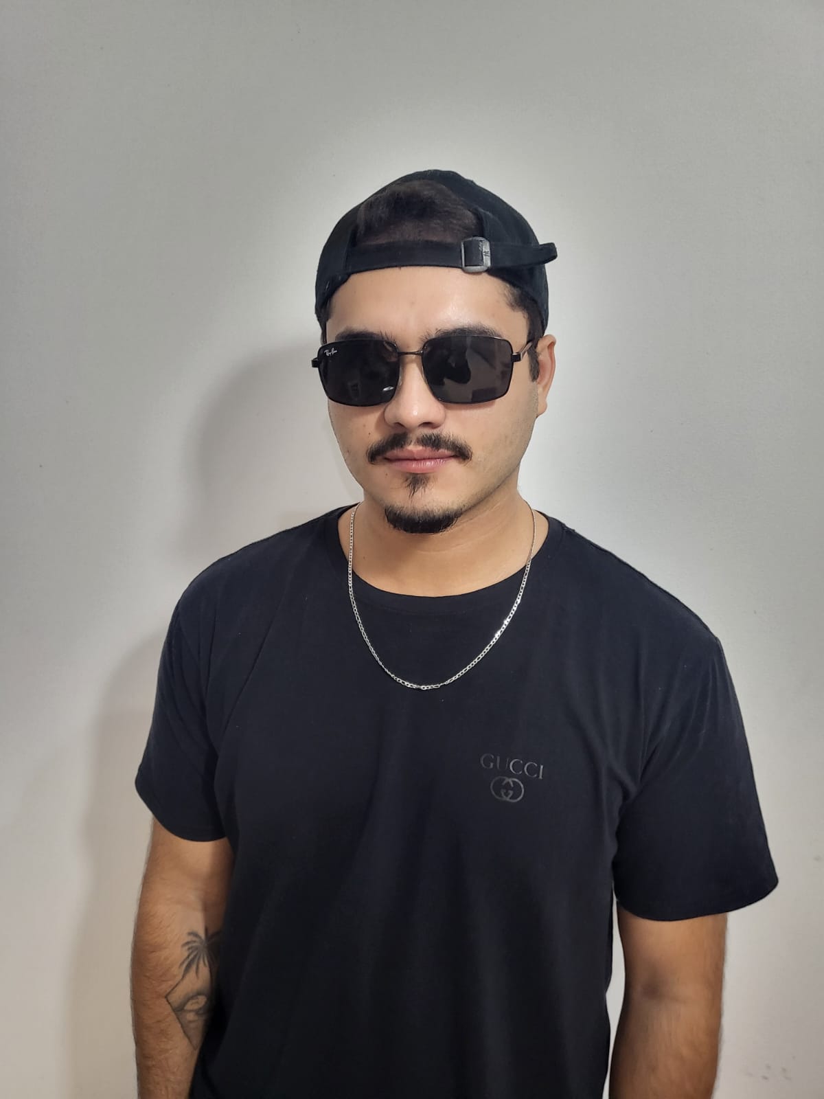 LEOZERA — foto 1